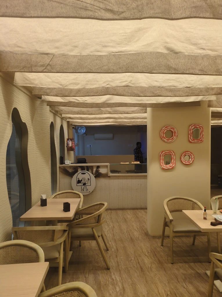 Canopy ceiling